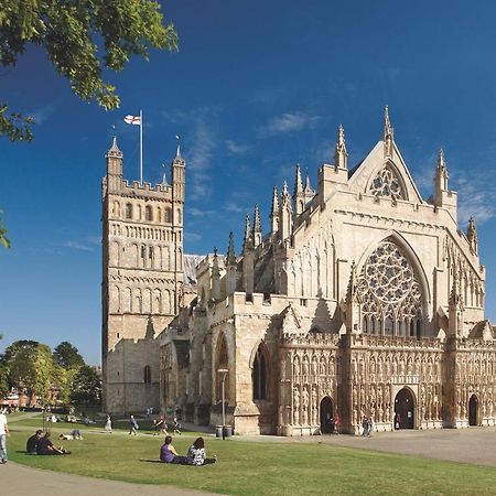 Half Price Offer - Exeter City Apartment Exteriör bild