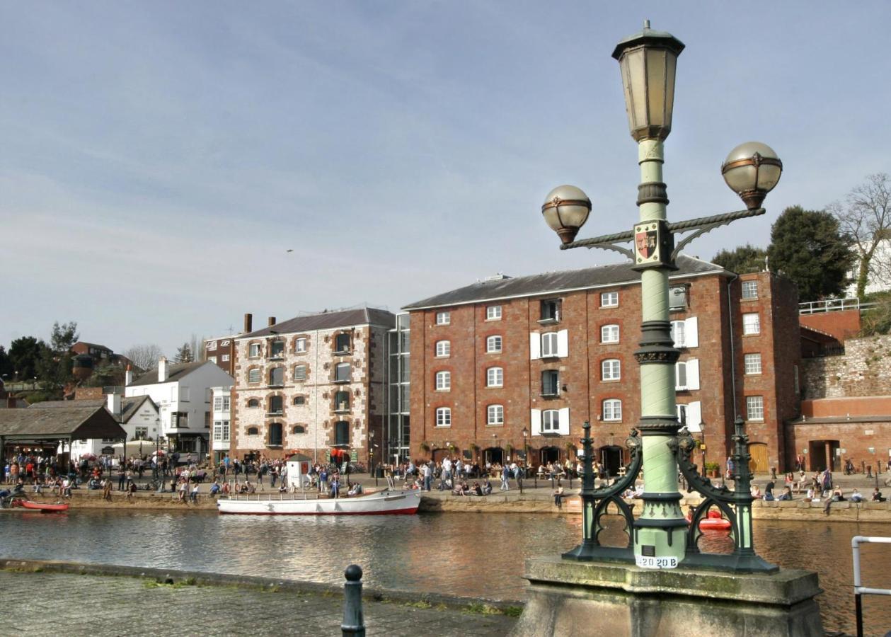 Half Price Offer - Exeter City Apartment Exteriör bild